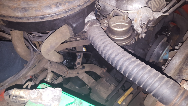 Illustration for article titled Oil change on a 1980 Toyota Pickup: a guide